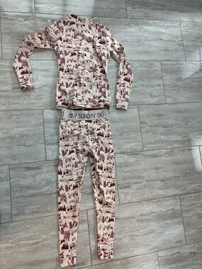 My Sunday Ski Women's  Cream and Burgundy Printed Thermal Base Layer Set